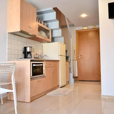 Apartment Centrally For 3